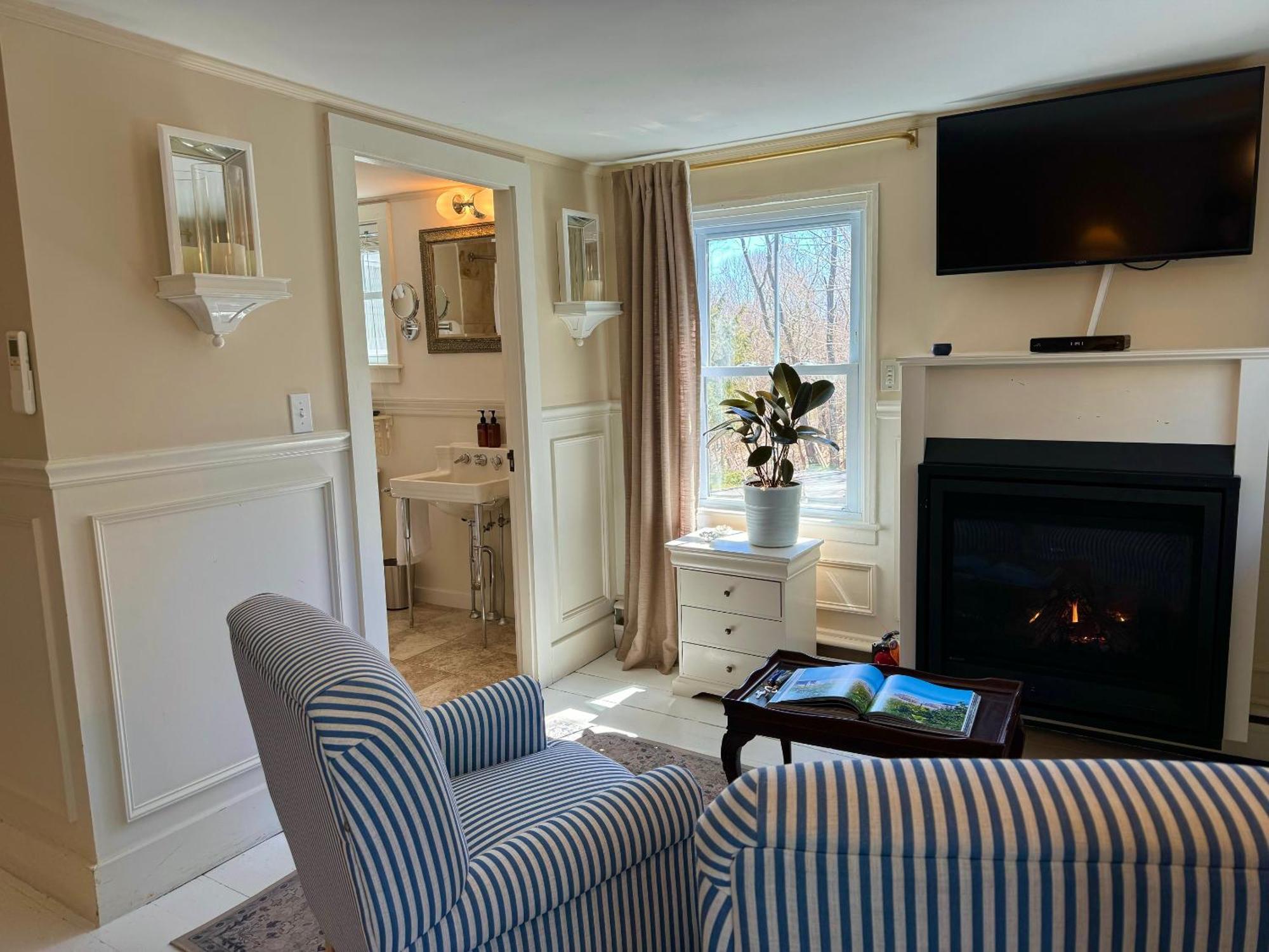Hideaway Inn Maine Камдън Екстериор снимка